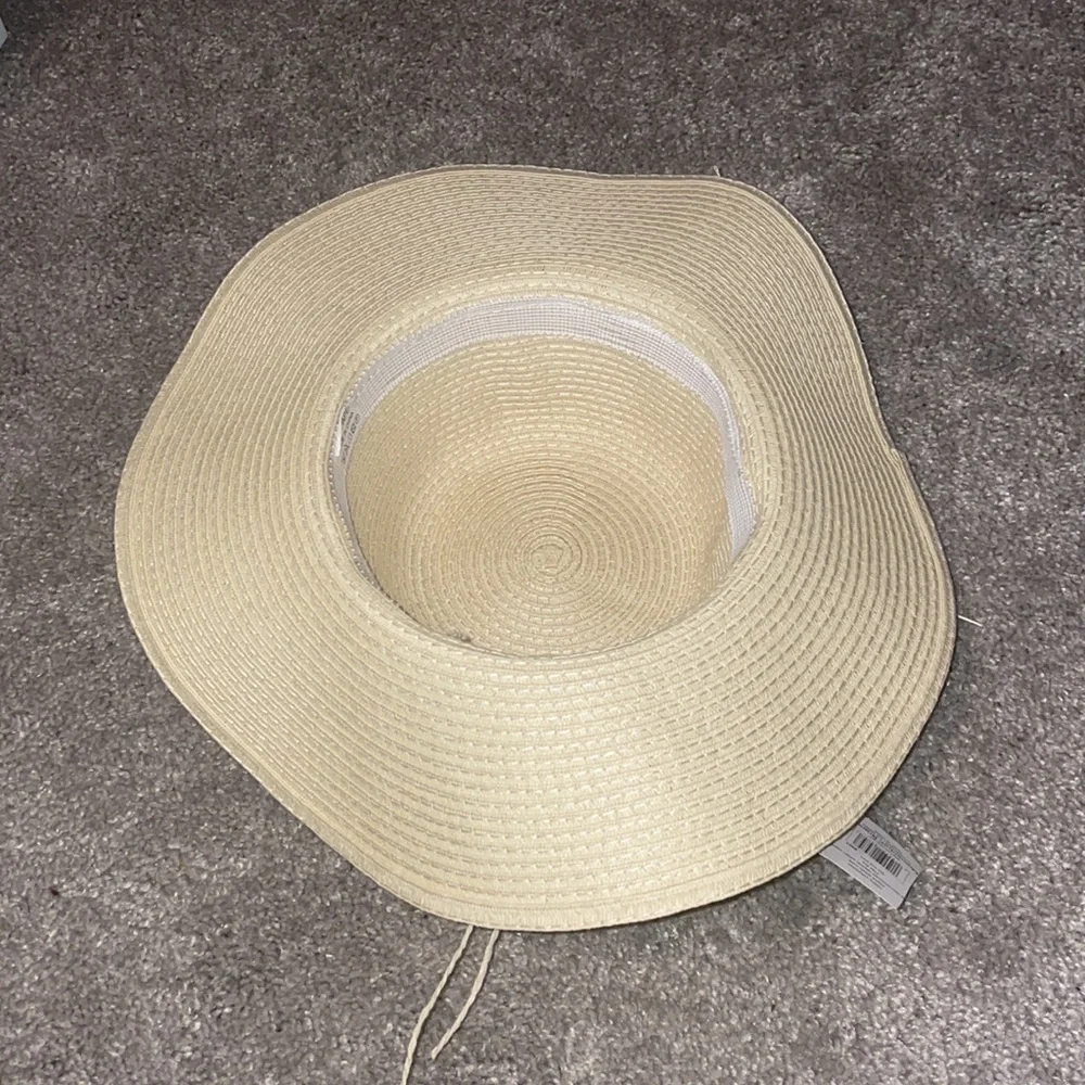 Momentum Cream floppy beach sun hat raffia style fits extra small to small new